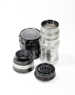 bir küme eski lensler