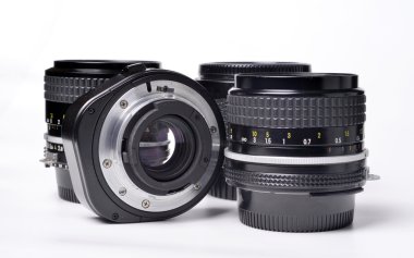 bir küme eski lensler