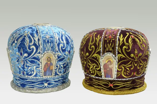 Dva ortodoxní svatební obřadní korun — Stock fotografie