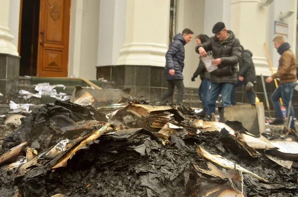 Ternopol, Oekraïne-feb. 19. 2014 .armed inbeslagneming van de police department. — Stockfoto
