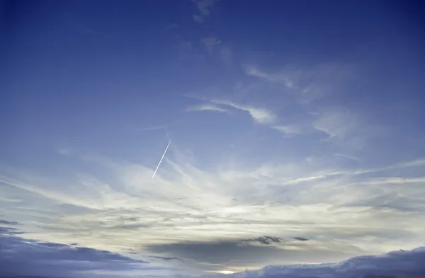 Cielo con estrella fugaz — Foto de Stock