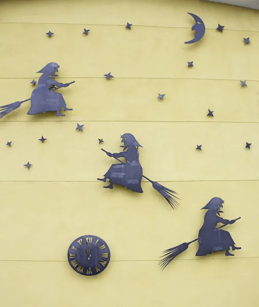Brujas con estrellas en la pared — Foto de Stock