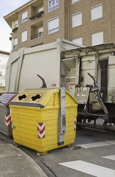 Çöp kamyonu — Stok fotoğraf