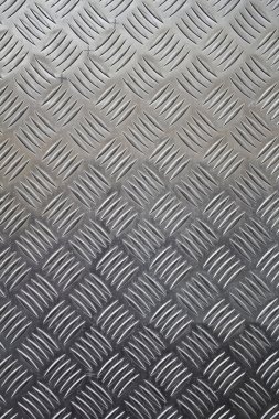 demir kapı şeklinde