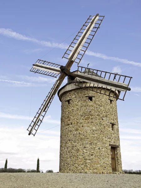 Landschaft mit Mühle — Stockfoto