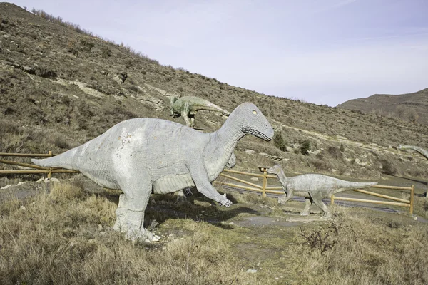 Наружные динозавры — стоковое фото
