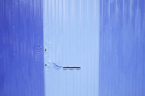 Puerta azul pintada — Foto de Stock
