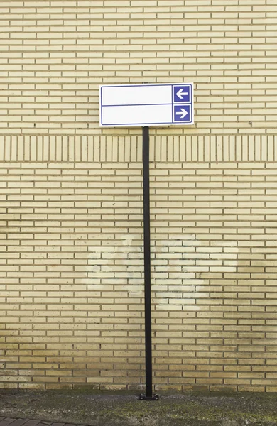 Mur avec signalisation — Photo