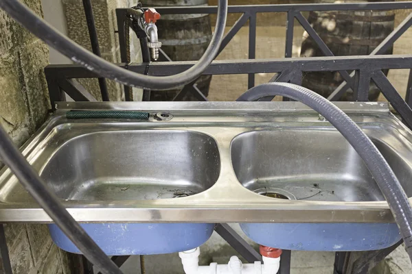 Metal sink — Stock Photo, Image