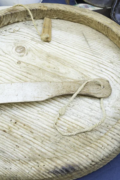 Wooden dish — Stock Photo, Image