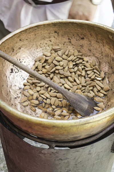 Amandelen koken — Stockfoto