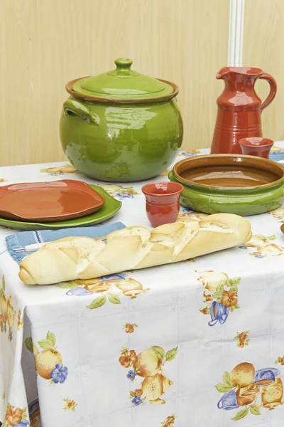 Ceramic and bread — Stock Photo, Image