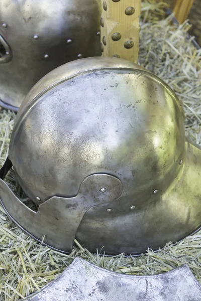 Capacete de armadura medieval — Fotografia de Stock