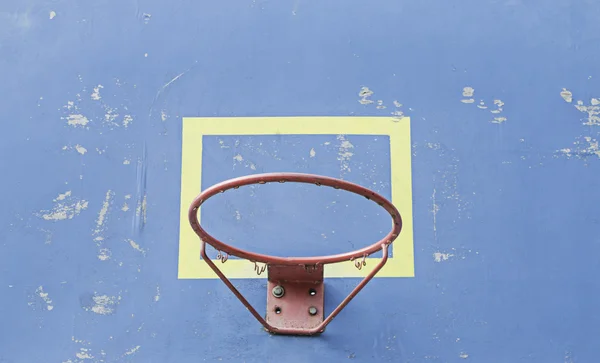 Blauwe basketbal hoepel — Stockfoto