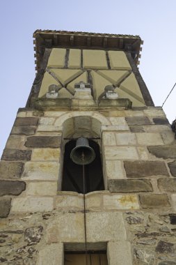 çapraz ile Belltower