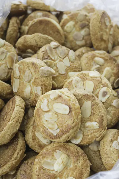 Cookies with almonds — Stock Photo, Image