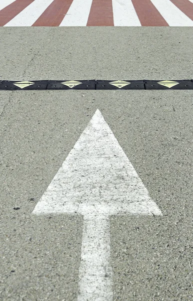 Arrow with zebra crossing — Stock Photo, Image