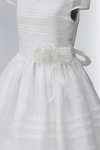Komunia biała sukienka — Zdjęcie stockowe