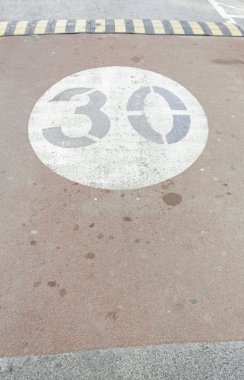 Kentsel yol işareti