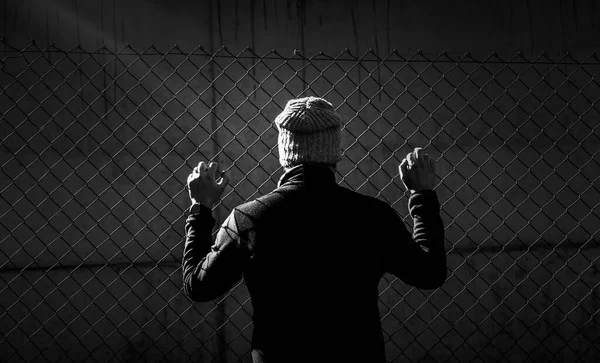 Sokaktaki Suçlu Adam Duvarda Yaşam Tarzı — Stok fotoğraf
