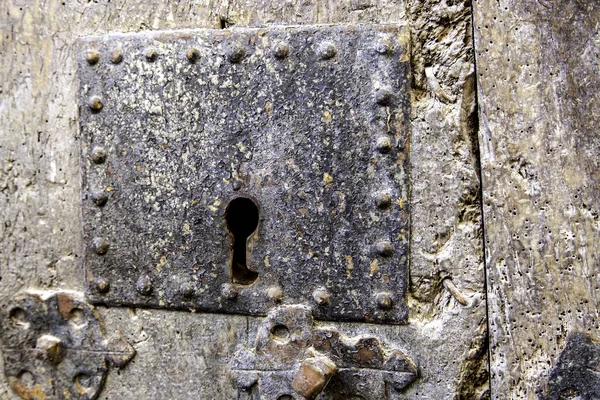 Bloqueio Ferro Porta Enferrujada Construção Arquitetura — Fotografia de Stock