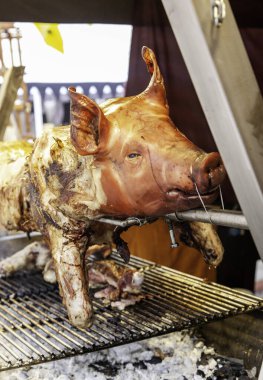 Izgara et, parti ve kutlama detayları