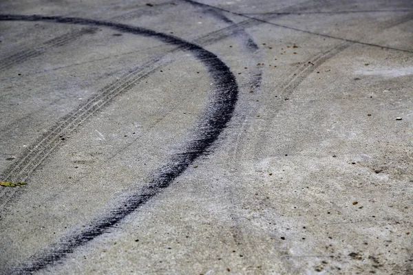 Szczegóły Ślady Opon Drodze Nielegalne Wyścigi Samochodowe — Zdjęcie stockowe