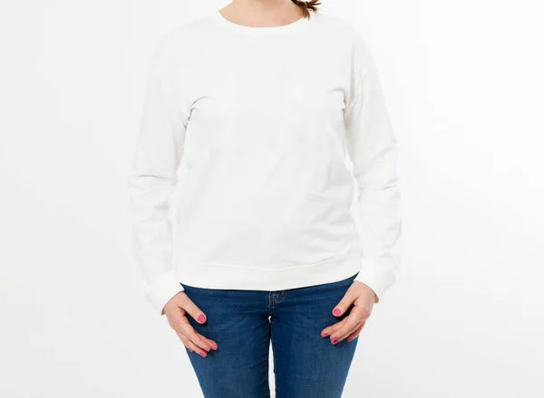 Mujer Moderna Feliz Jersey Blanco Posando Sobre Fondo Blanco Maqueta —  Fotos de Stock