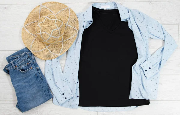 Shirt Draufsicht Shirt Attrappe Leeres Shirt Sommer Konzept Lässige Kleidung — Stockfoto