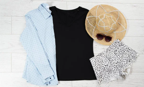 Shirt Preta Simular Vista Superior Chapéu Verão Óculos Sol Camiseta — Fotografia de Stock