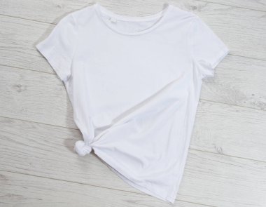 Beyaz tişört üst görünüm arkaplan boş gömleği