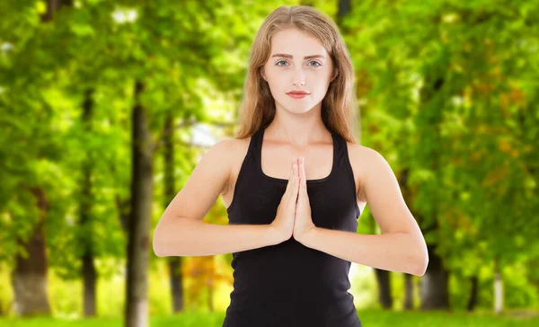 Frau Hände Yoga Symbolische Geste Mudra Namaste Outdoor Park Nahaufnahme — Stockfoto