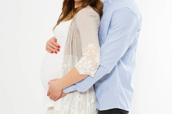 Oříznutý Portrét Krásné Těhotné Ženy Jejího Pohledného Manžela Objímající Bříško — Stock fotografie