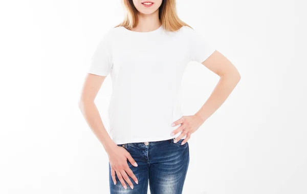 Tシャツに身を包んだ少女の肖像画 Tシャツのデザイン 人々の概念 白いシャツの女性の閉鎖 フロント隔離された デザインプリント用のテンプレートをモックアップします スペースのコピー — ストック写真
