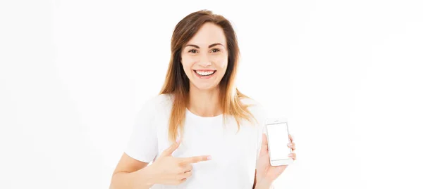 Sorridente Donna Felice Sta Puntando Smartphone Piedi Sfondo Bianco — Foto Stock