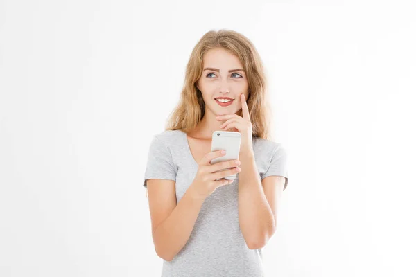 Junge Schöne Frau Shirt Mit Ihrem Smartphone Auf Weißem Hintergrund — Stockfoto