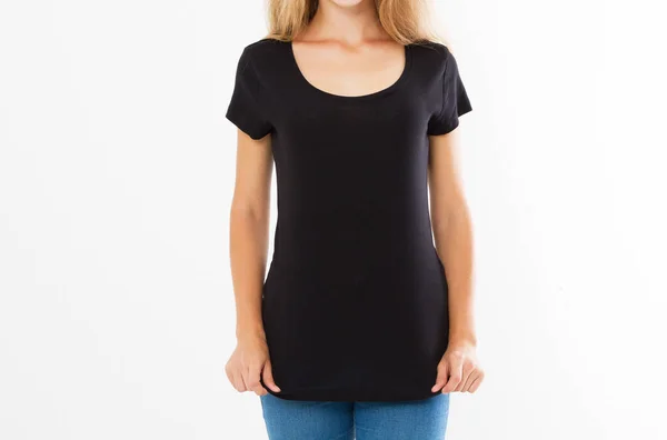 白い背景のコピースペース上の女性の黒いTシャツのテンプレートのモックアップ — ストック写真