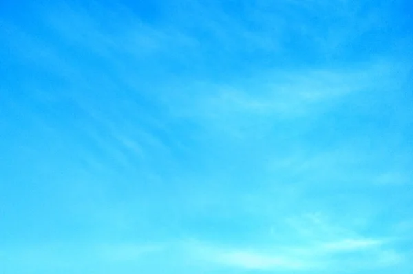 Blauer Himmel Mit Wolkenhintergrund Bewölkt Selektiver Fokus Kopierraum Attrappe — Stockfoto