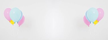 Renkli parti balonları arka plan kolajı, hazır. Kutlama, tatiller, yaz konsepti. Tasarım şablonu. Pano boş, üst görünüm, kopyalama alanı.