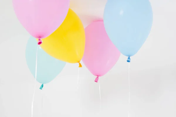 Fond Ballons Fête Colorés Isolé Sur Blanc Espace Copie — Photo