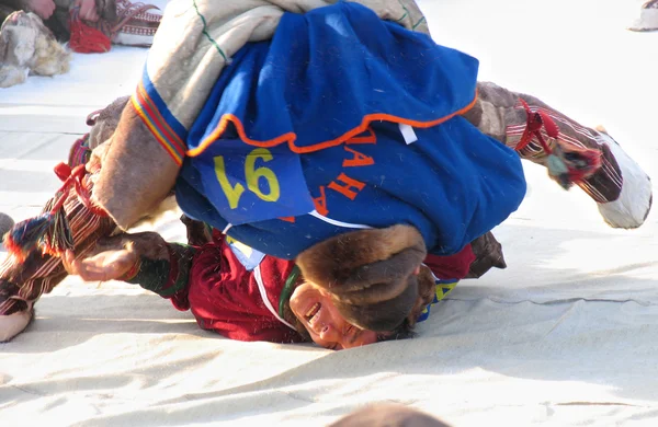 Fight north aboriginal - nenets — Stock Photo, Image