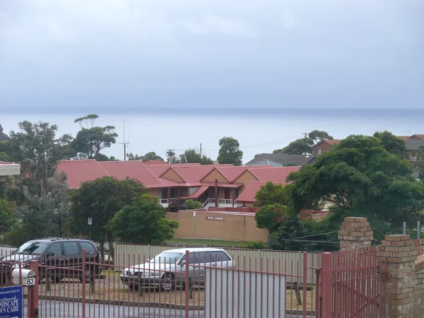 Australië, Nieuw-Zuid-wales. kleine stad op de achtergrond van de Oceaan. — Stockfoto