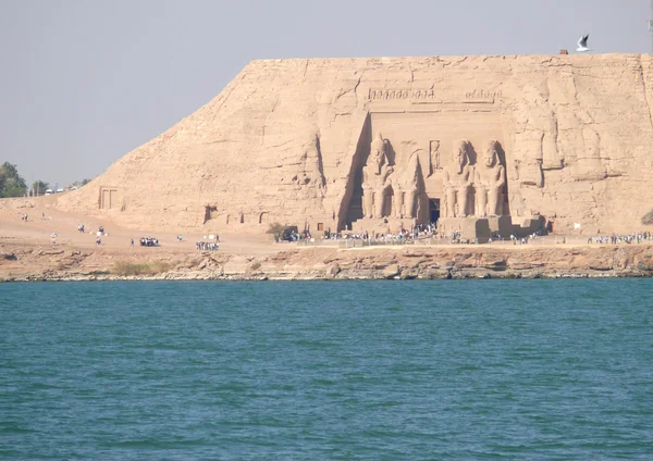 Antike Stätten am Ufer des Nassersees. in der nähe von aswan in ansuan, ägypten - 18. november 2008.. — Stockfoto
