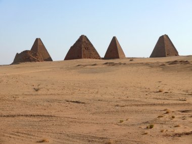 piramitleri: Sudan.