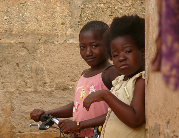 Mtwara, tanzania - 3 december, 2008: byn. — Stockfoto