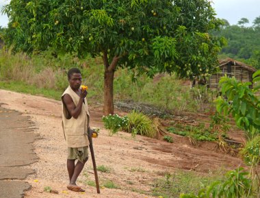 Alto molocue, Mozambik - 7 Aralık 2008: bilinmeyen Afrikalı adamın 