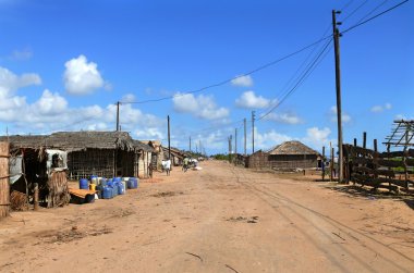 Quelimane, Mozambik - 7 Aralık 2008: şehir sokak. 
