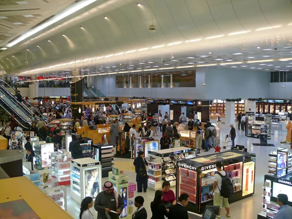 Dammam koning fahd, saudi-Arabië - desember 19, 2008: luchthaven. — Stockfoto