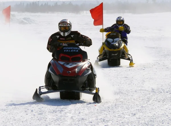 Carrera a campo traviesa de nieve. —  Fotos de Stock