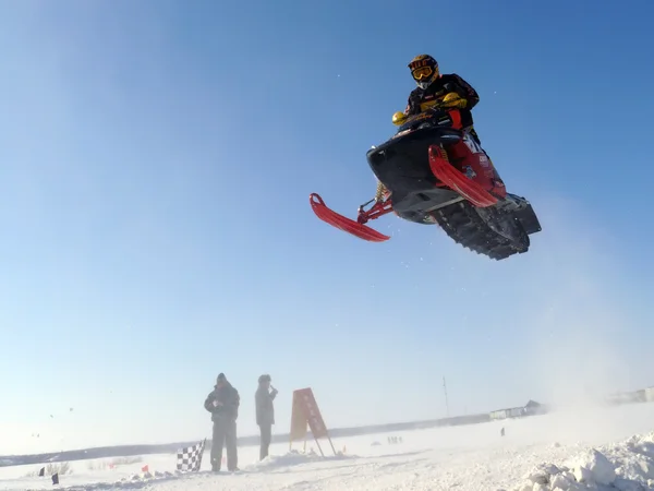 Corsa di fondo sulla neve . — Foto Stock